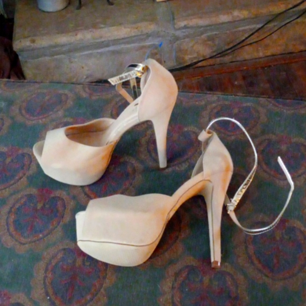 Glaze heels sz 10